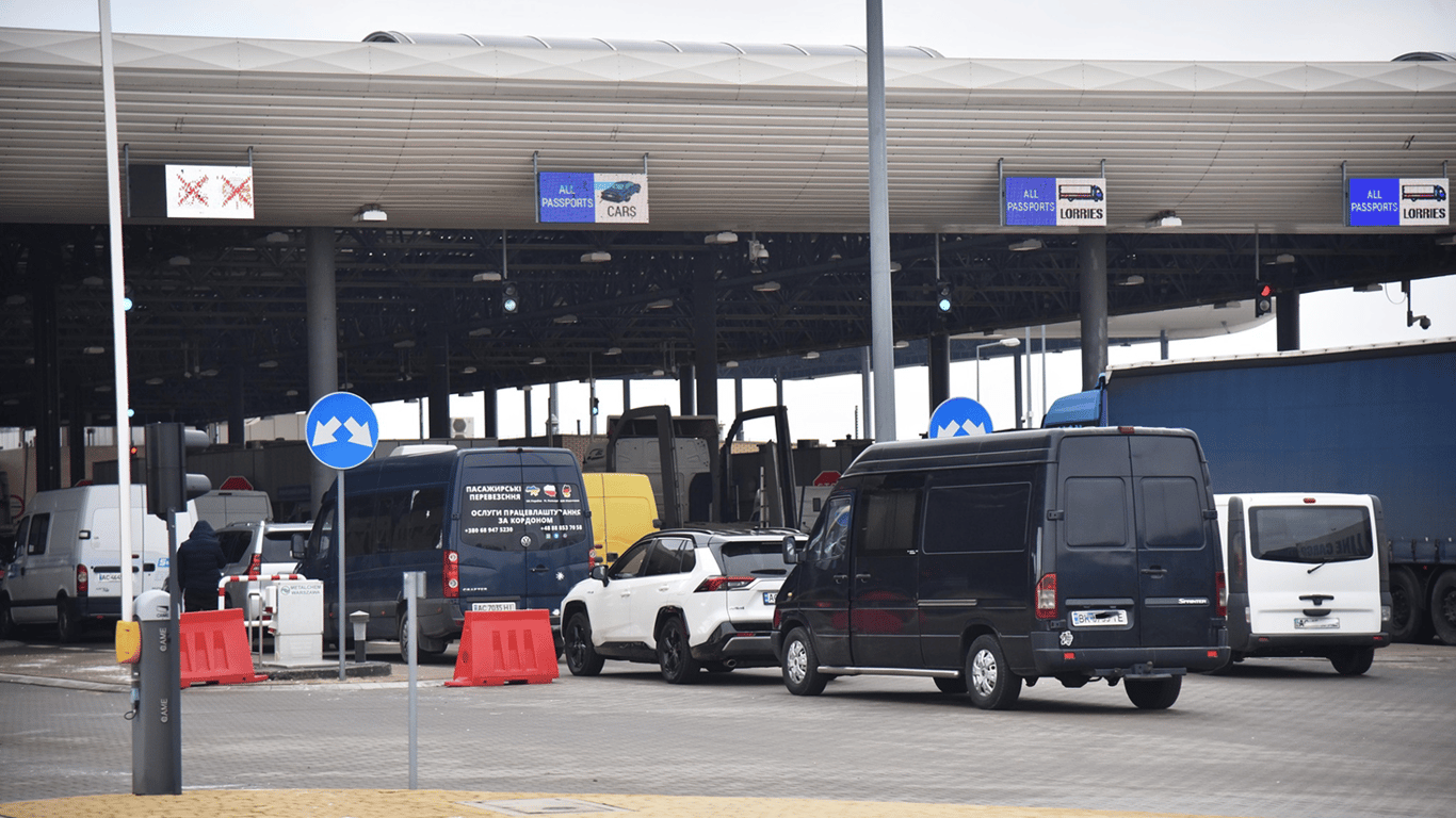 Черги на кордоні 24 листопада — на яких КПП затори