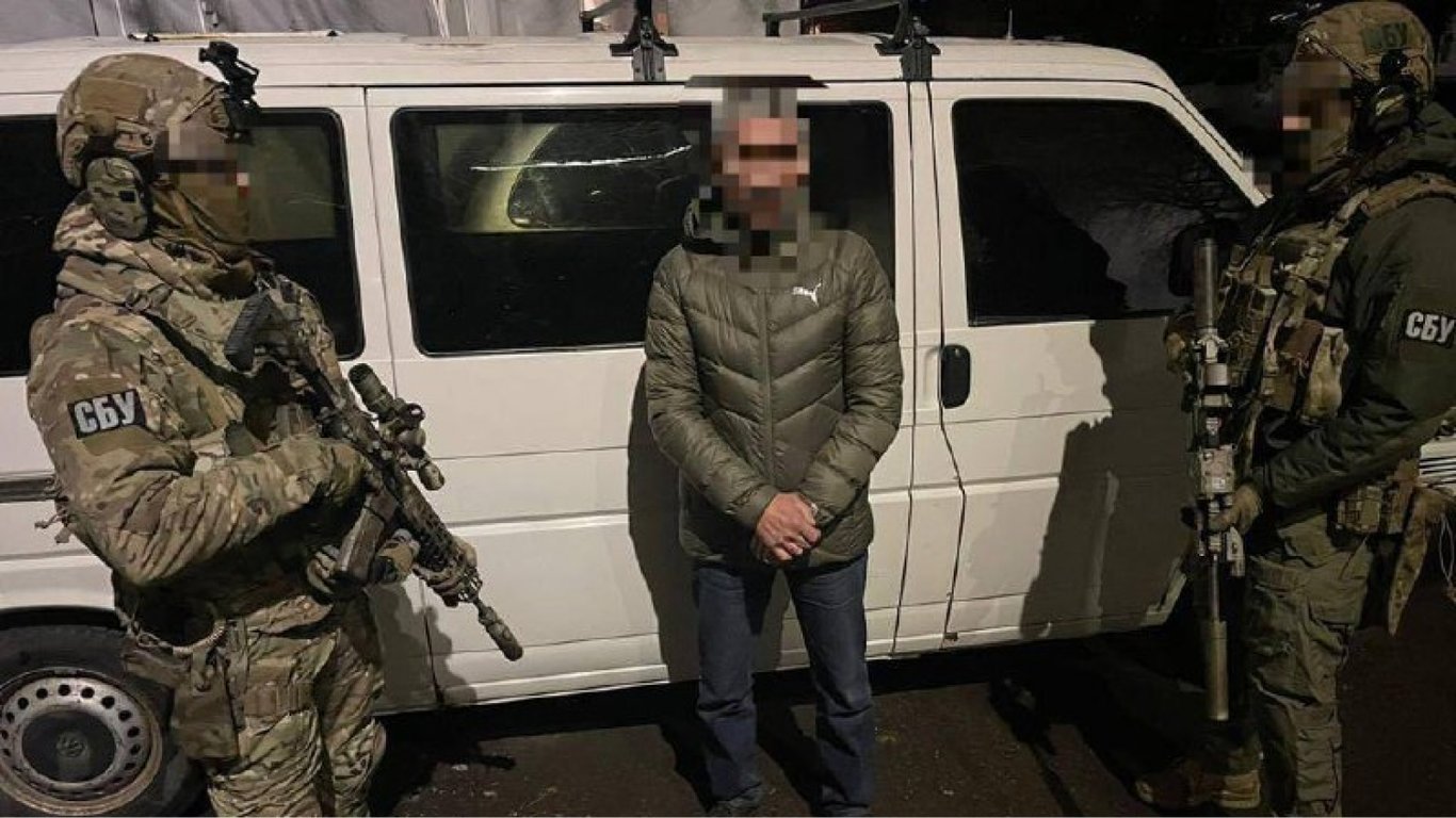СБУ задержала в Ровно иностранца, который шпионил за подразделениями ВСУ