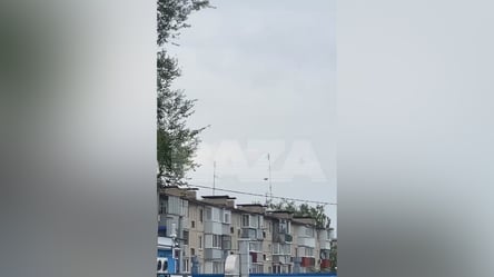 В Белгородской области в открытое окно многоэтажки залетел дрон — в сети показали видео - 290x166