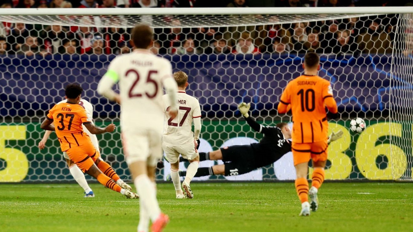 Шахтер - Бавария