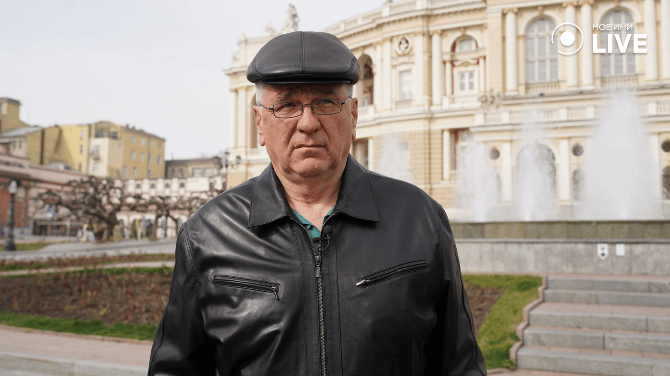 Это не шутка - в Одессе ко Дню смеха запустили первый фонтан - фото 1