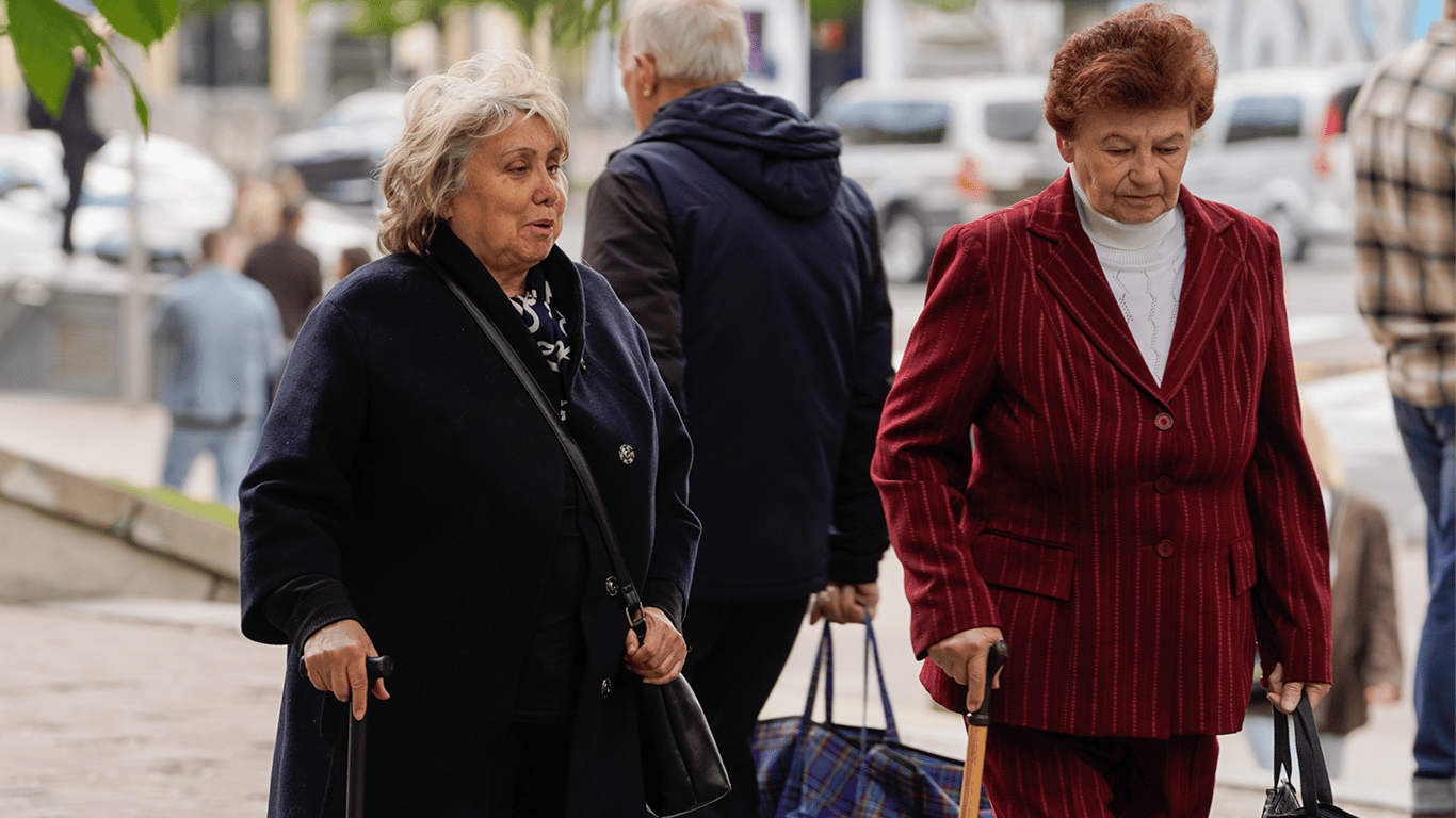 Підтримка українок 50+: хто та які знижки може отримати у травні 2026 року