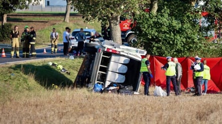 Юні футболісти потрапили у жахливу автотрощу в Польщі — є загиблі - 285x160