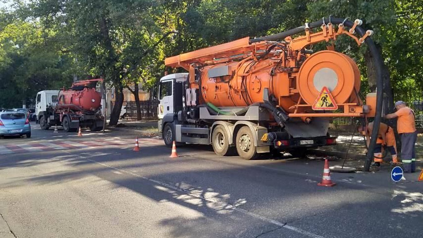 Де в Одесі сьогодні ремонтують дороги