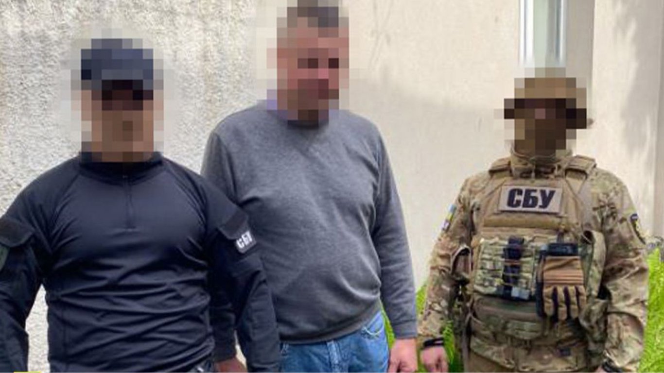 СБУ объявила подозрение "тиктокеру", который устраивал провокации в Киево-Печерской лавре