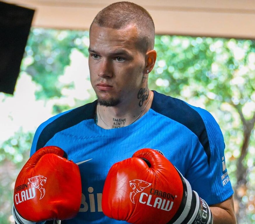 Михаил Мудрик