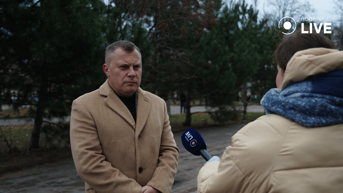 Юрист про проблему з бронюванням. Фото: Новини.LIVE/ Юлія Браславська