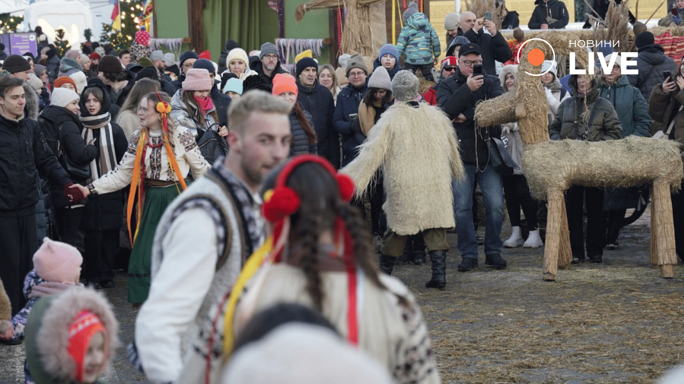 Як кияни святкують Масницю на ВДНГ 21 лютого