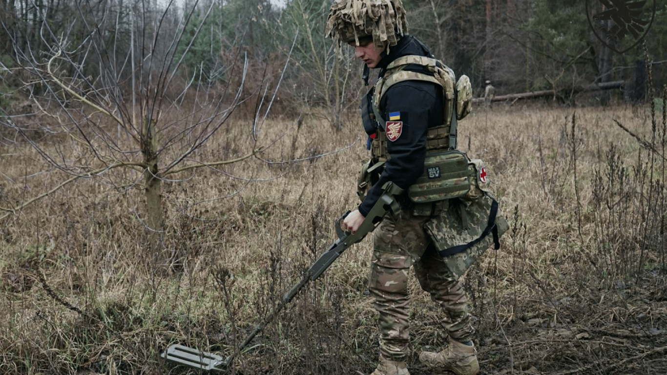 Четверть территории Украины загрязнена взрывчаткой и боеприпасами