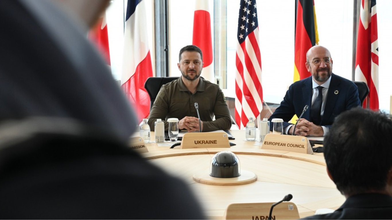 Зеленский рассказал об украинской формуле мира на саммите G7