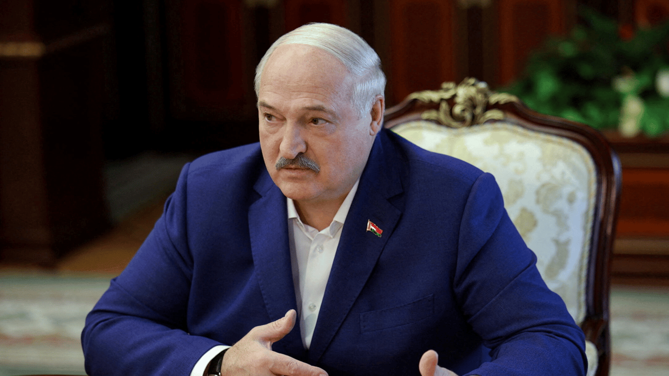 Лукашенко "пояснив", чому над Литвою зʼявилися кулі