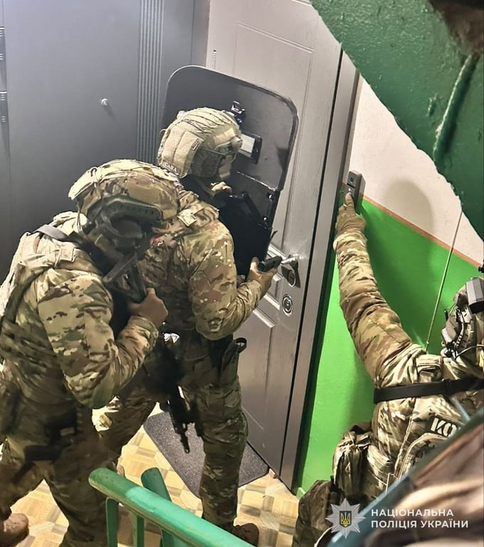На Львівщині викрадали кошти в нічних закладах