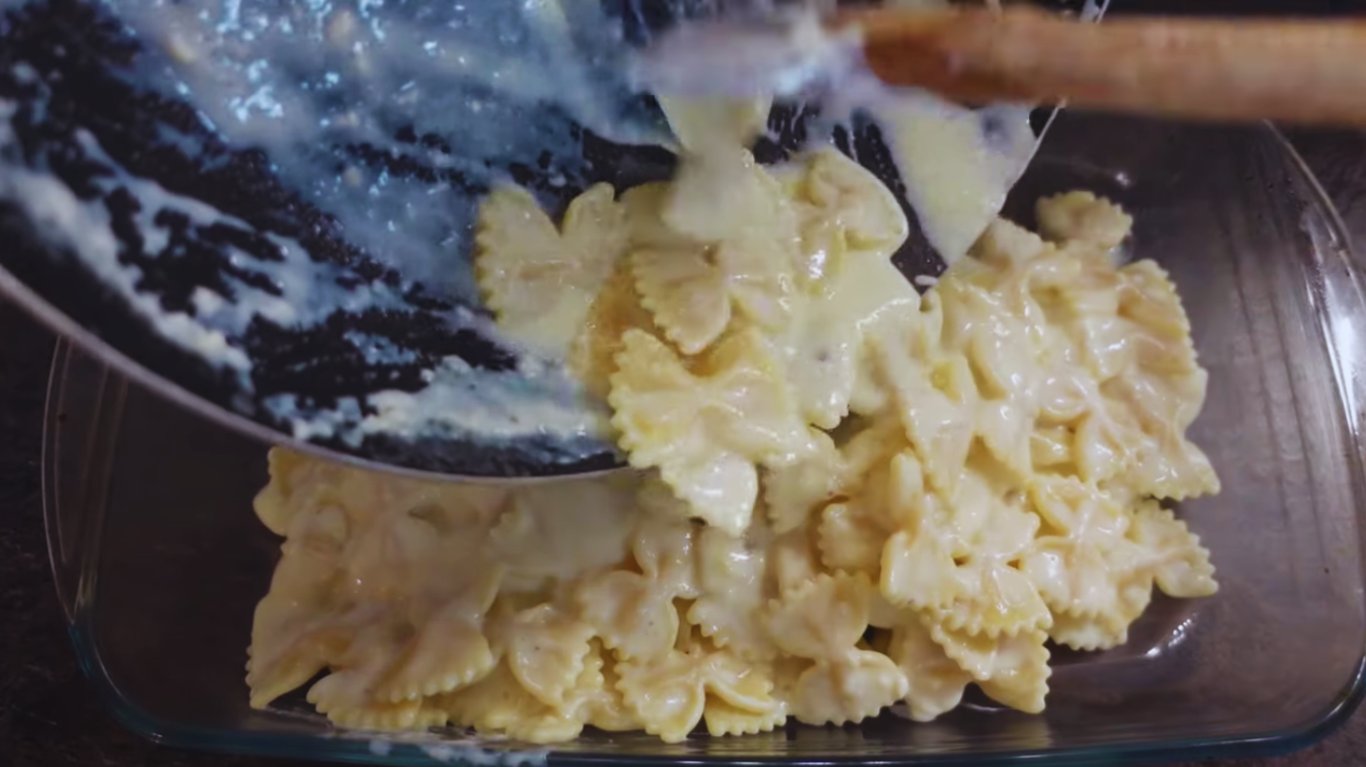 простий рецепт лінивої лазаньї з макаронів і фаршу