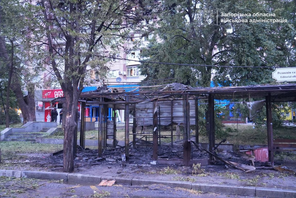 Обстріл Запоріжжя 14 червня — постраждали поліцейські, є пошкодження - фото 1