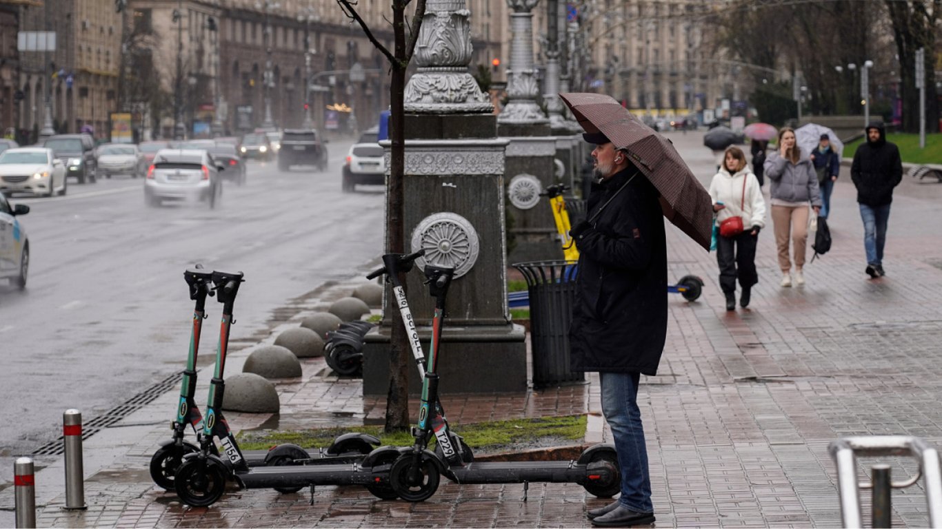 Народні синоптики радять вдягатися тепліше: де в Україні різко похолоднішає 12 квітня