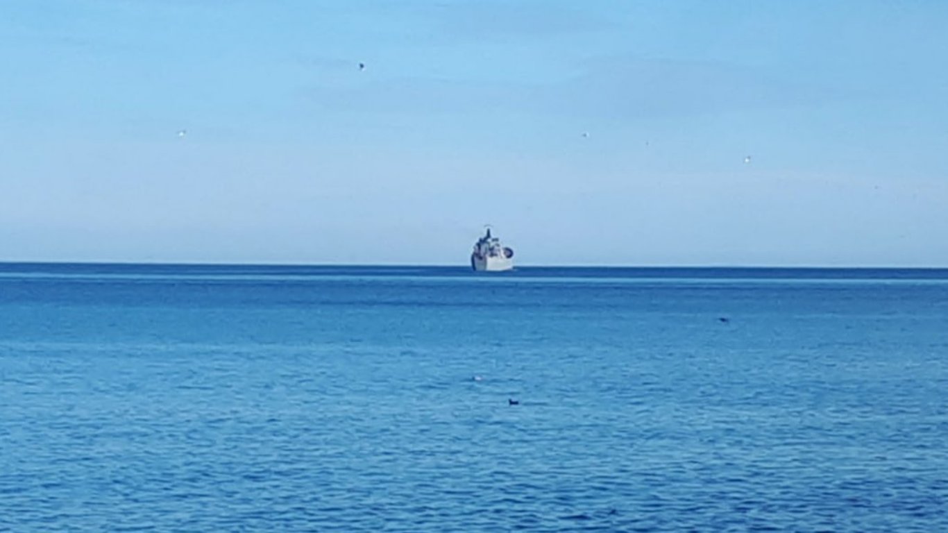 Після знищення "Новочеркаська" Чорноморський флот тікає з Феодосії, — ЗМІ
