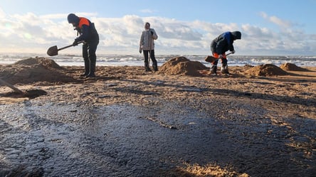 Катастрофа в Черном море — масштаб на спутниковых снимках - 290x166