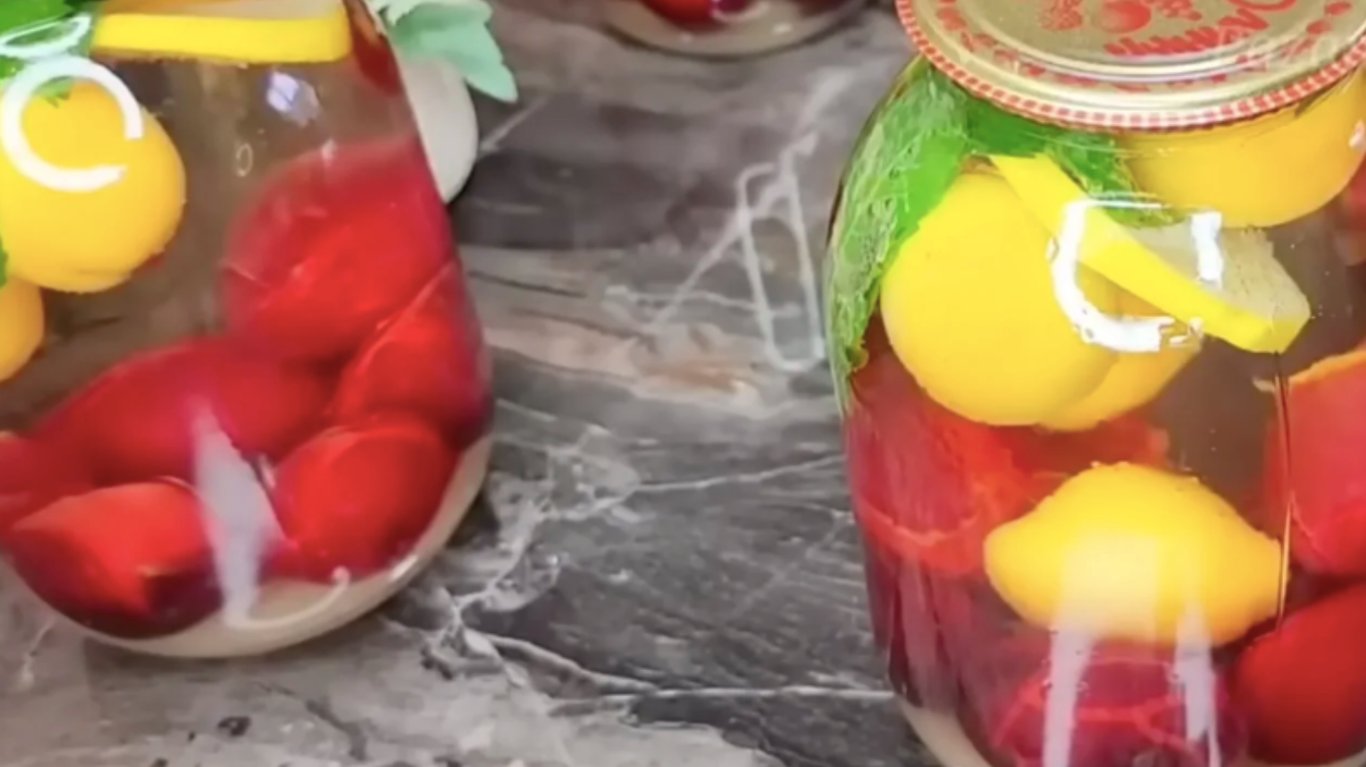 рецепт компота з абрикосами та сливами