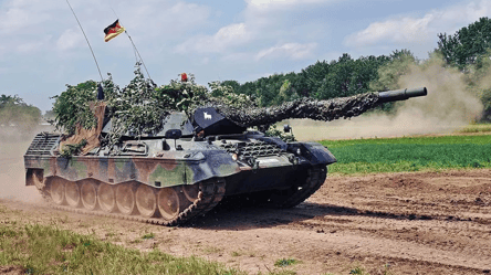 ЗМІ дізналися таємного покупця 50 танків Leopard 1 для України - 285x160