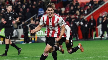 Первый гол Ярмолюка в сезоне помог Брентфорду победить в АПЛ - 285x160