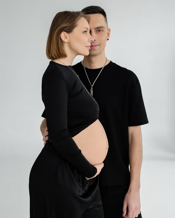 Андрій Чорновол з дружиною чекають на поповнення