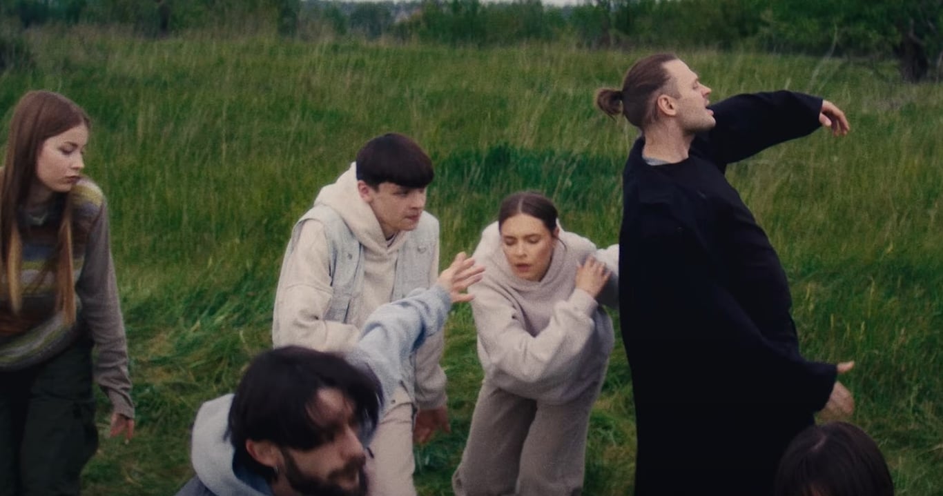 Донька Олени Кравець "засвітилася" у кліпі відомого українського співака - фото 3