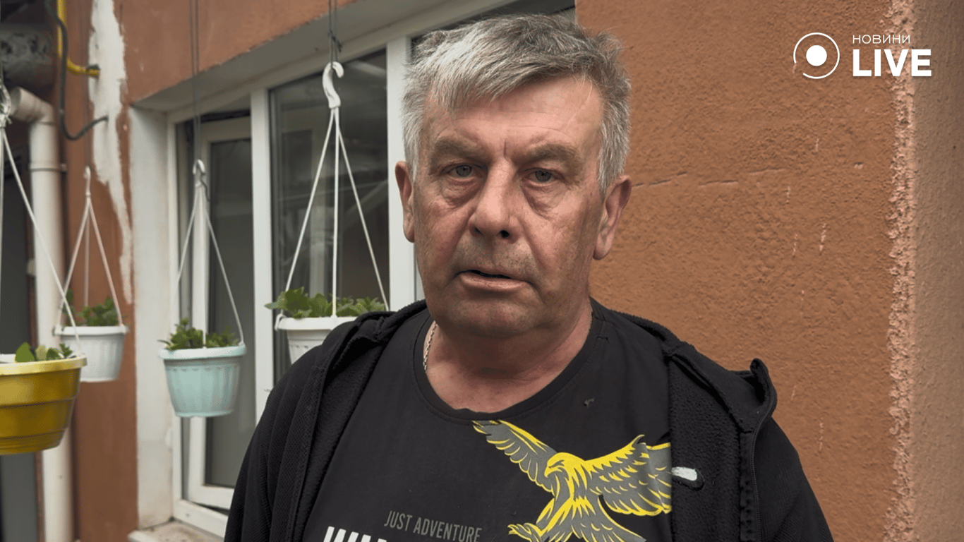 Одесит, чий будинок постраждав унаслідок атаки