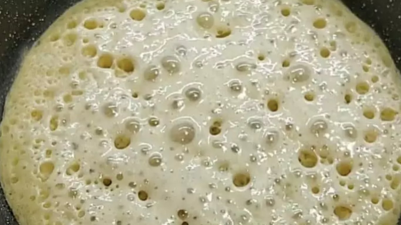 млинці з манкою на сніданок