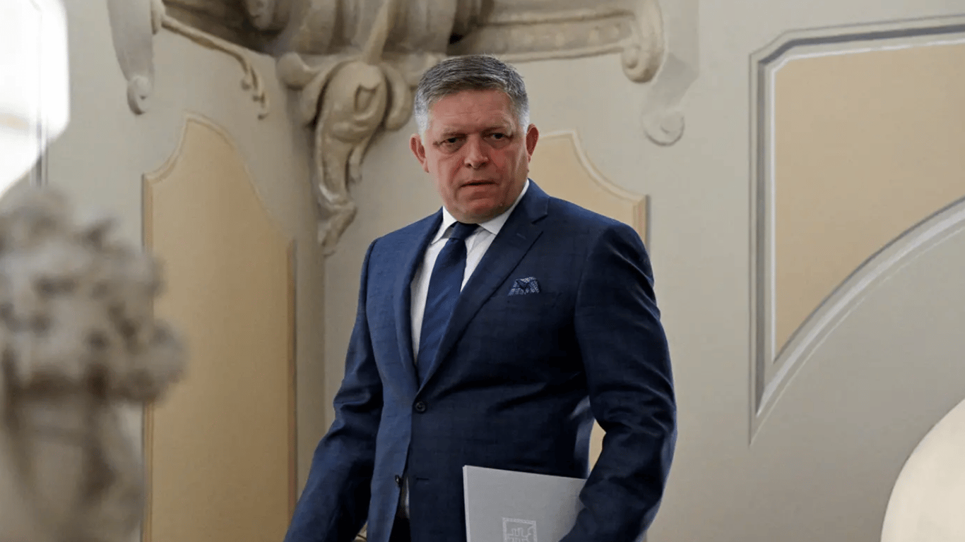 Новий прем'єр-міністр Словаччини відмовився підтримувати військову допомогу для України