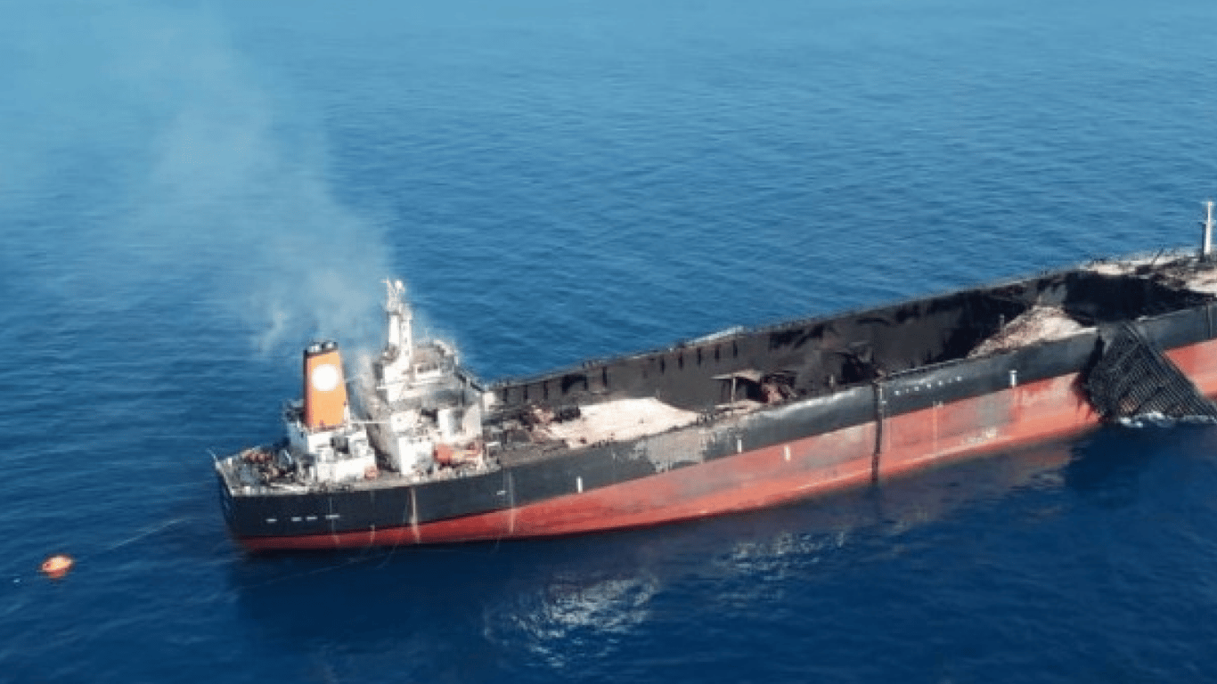 Корабель, що затонув, викрив мережу нафтових танкерів, які обходять санкції