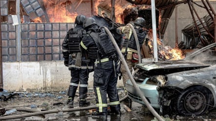 У Шевченківському районі Харкова дрон влучив у багатоповерхівку - 290x166
