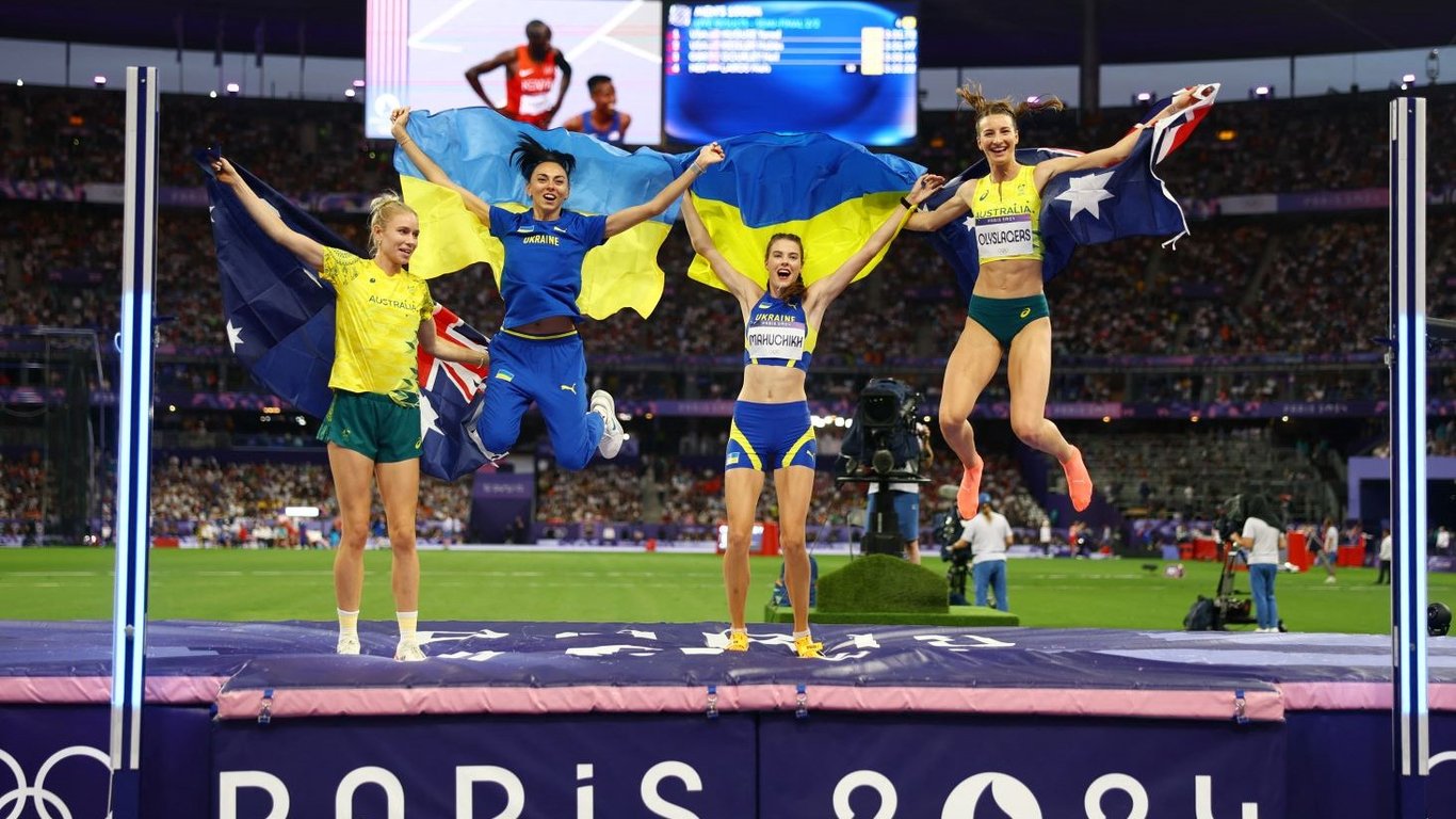 Призерки Олимпийских игр-2024 в прыжках в высоту