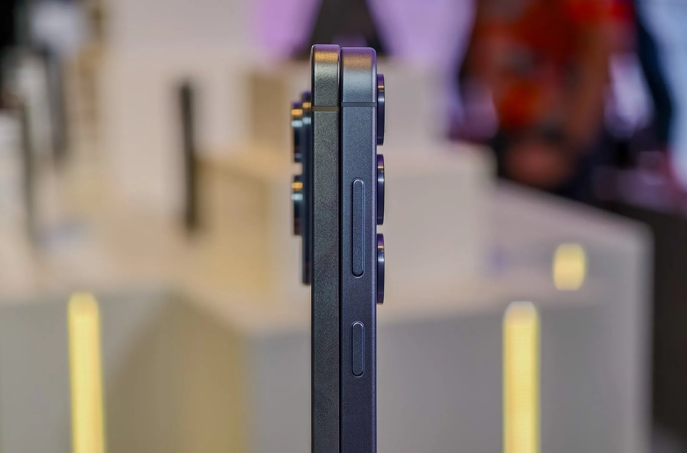 The thickness of the body of the Samsung Galaxy S25 Edge