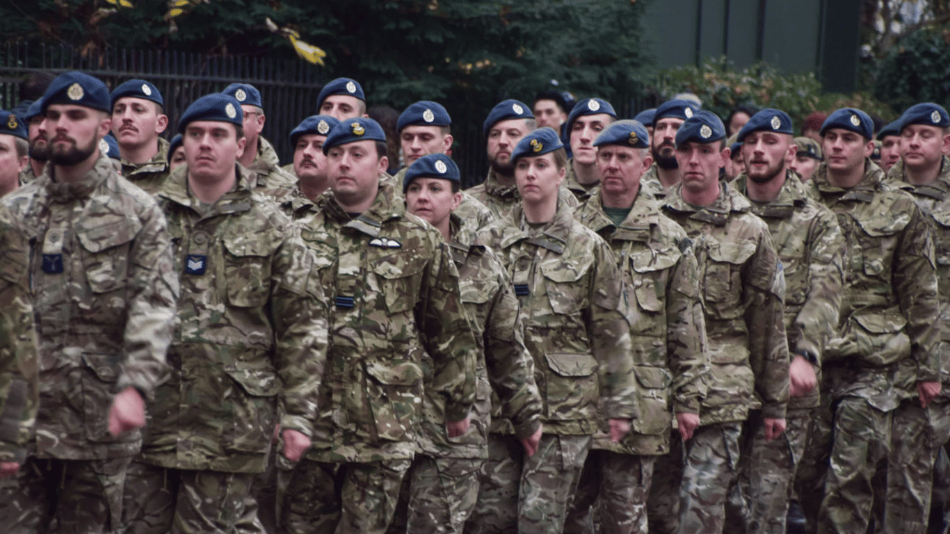 Britain is ready to deploy its troops in Ukraine — The Times - 250x140