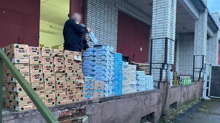 На кордоні у мешканця Львівщини вилучили тонну масла, сиру та сметани - 285x160