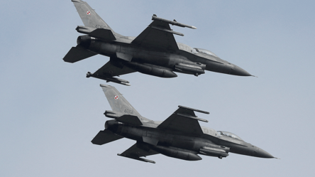 Генерал ВПС США пояснив, як Україна перший час застосовуватиме винищувачі F-16 - 285x160