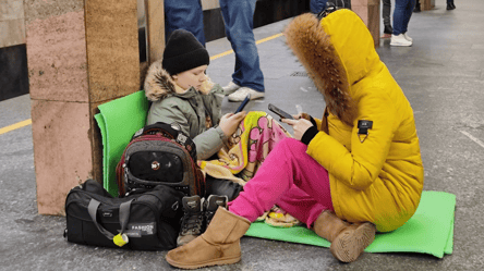 Что нельзя делать в метро — список запретов - 285x160