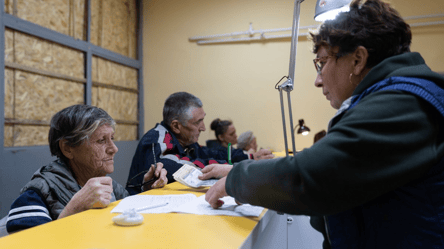 Повышение пенсий в 2026 году — на сколько выросли суммы для украинцев 65+ - 285x160