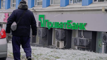 ПриватБанк закрывает счета ФЛП — какие причины - 285x160