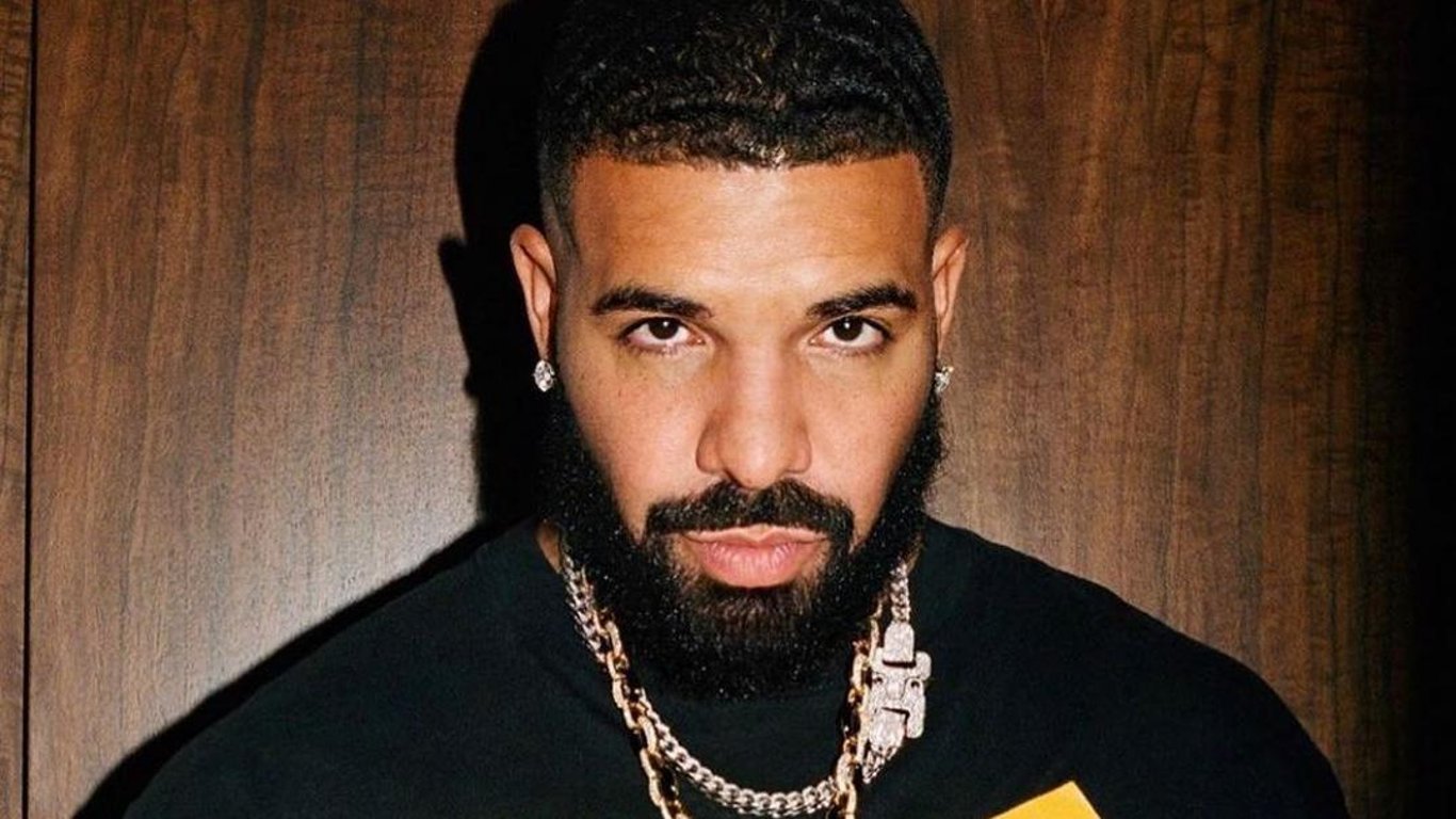 Рэпер Drake решил утешить одинокого фаната щедрой суммой