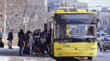 Чи курсуватимуть у Києві завтра трамваї та тролейбуси — деталі - 285x160