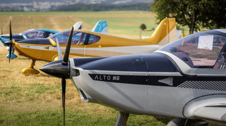Україна отримала партію навчальних літаків ALTO NG від Чехії - 290x160