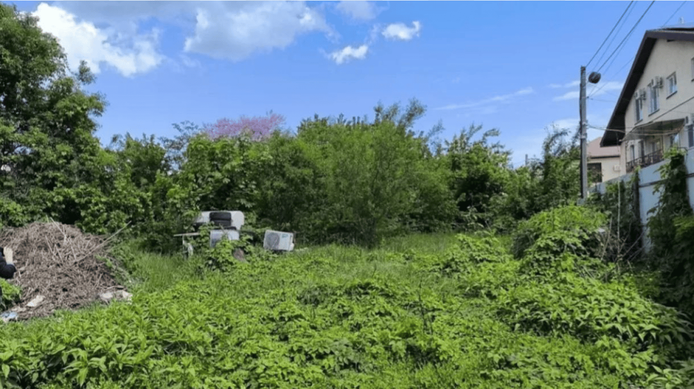 В Одесі продають ділянку за мільйон