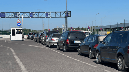 Черги на кордоні України — чим КПП здивують водіїв цього разу - 285x160