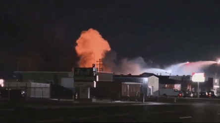 Вибух і сильна пожежа на оборонному заводі у США — подробиці інциденту - 290x160