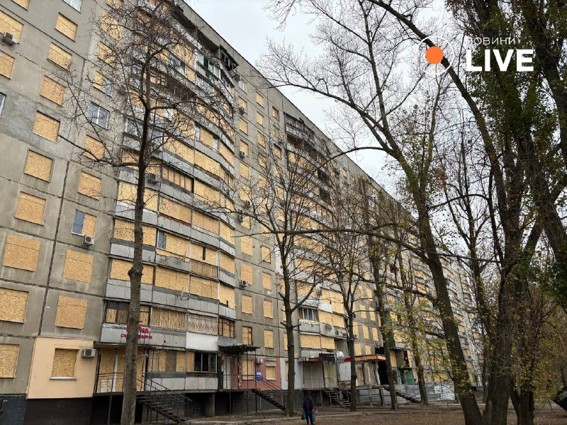 Будинок у Харкові після обстрілів