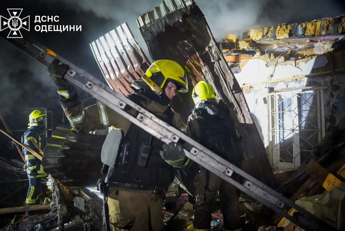 Рятувальники на місці події