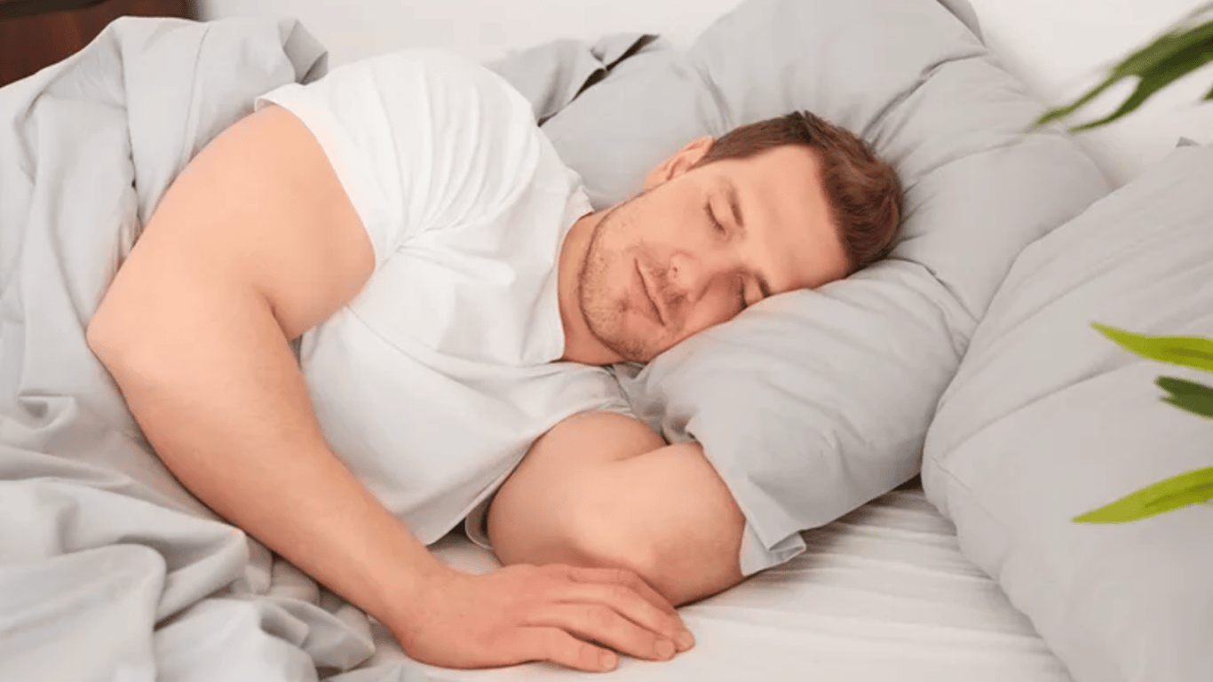 Чому не можна довго спати на вихідних — причини
