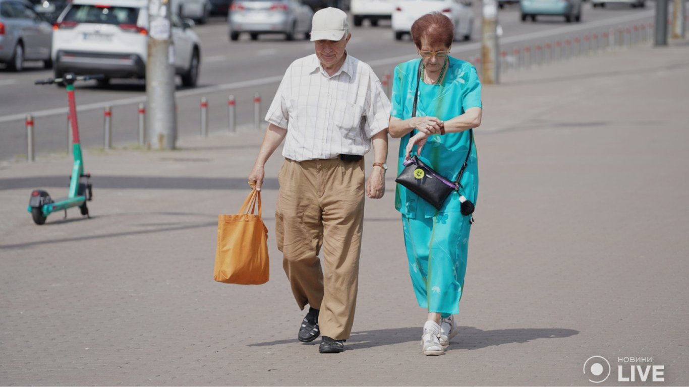 Пенсии в Украине — кому можно идти на пенсию в 55-т и получать 6 тыс. грн