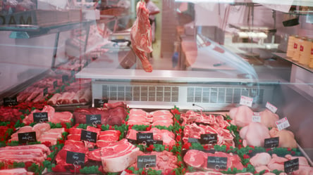 Цены на продукты в марте — на сколько в Украине подорожали мясо, колбаса и сало - 285x160